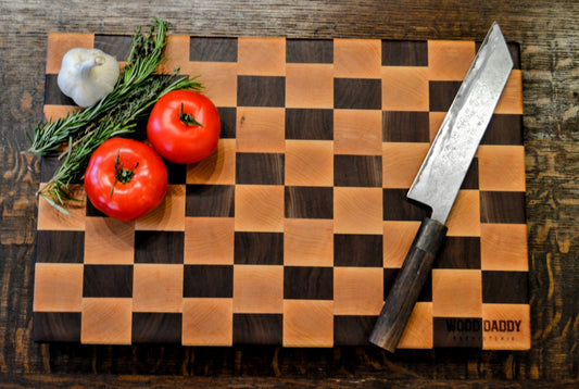 Planche à découper en noyer et érable - « Échecs, pas de dames »